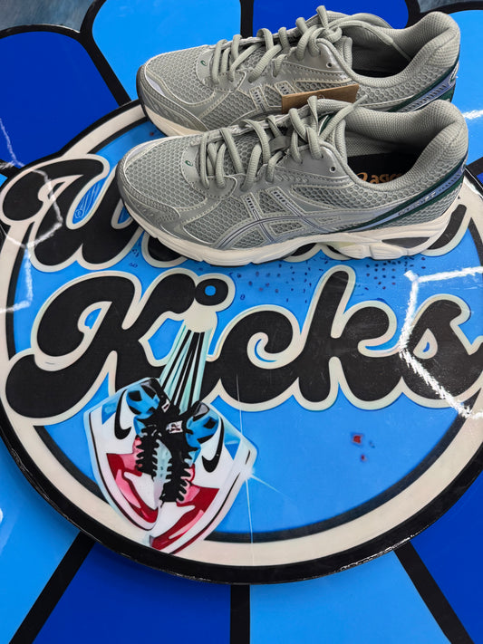 ASICS (Cool Grey)